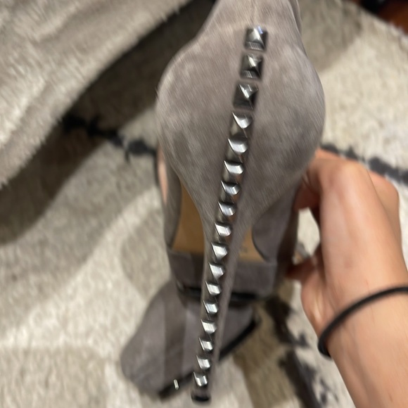 Vince Camuto gray heels - Picture 2 of 3